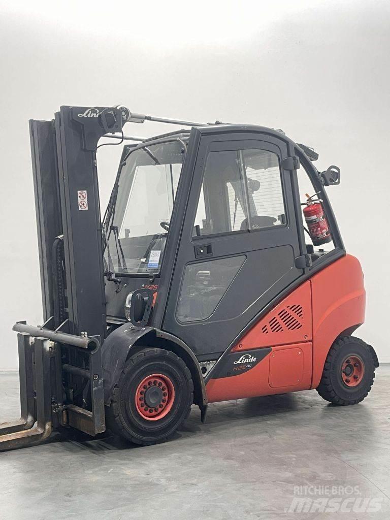 Linde H25D-02/600-393 Dieselstapler