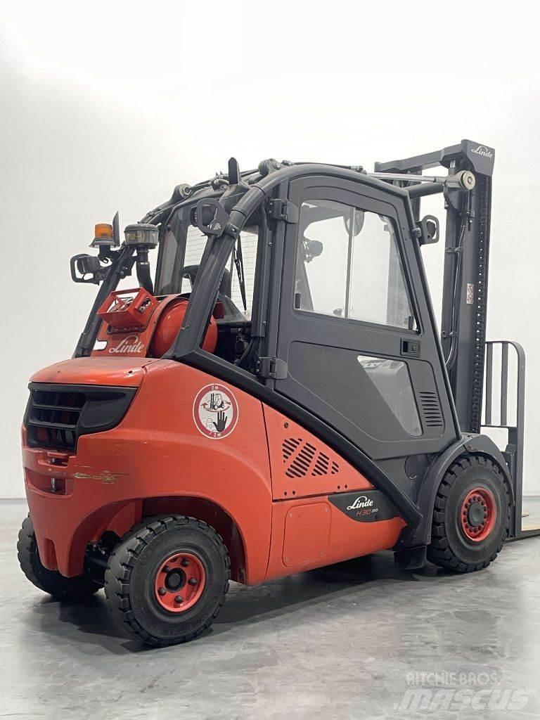 Linde H30T-02-393 Gasstapler