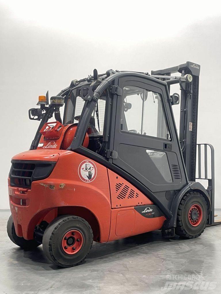 Linde H30T-02-393 Gasstapler