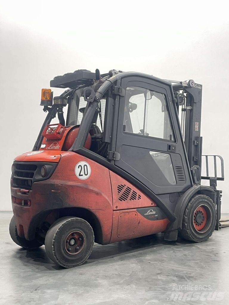 Linde H30T-02-393 Gasstapler