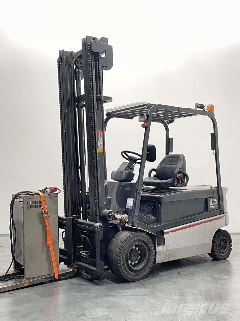 Nissan GQ02L30CU Elektrostapler