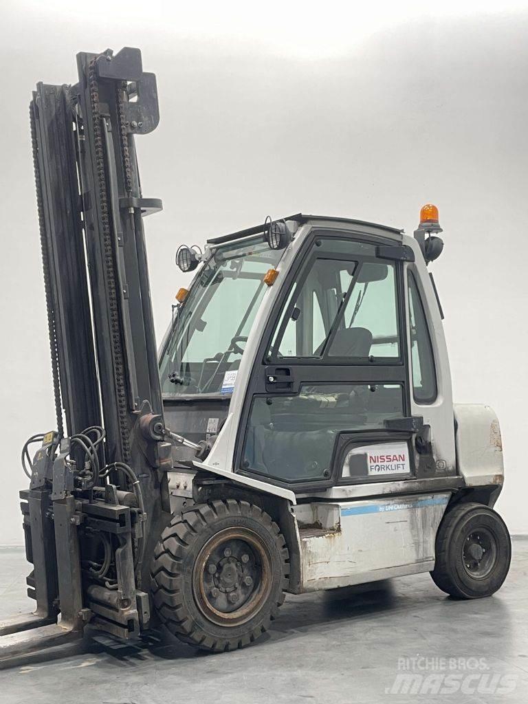 Nissan YG1D2A300 Dieselstapler