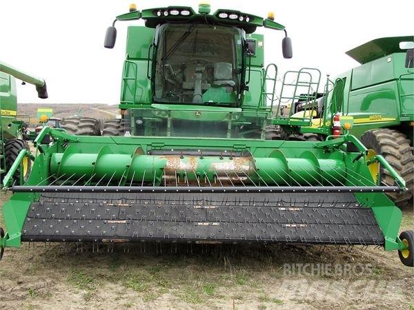 John Deere S680 Mähdrescher