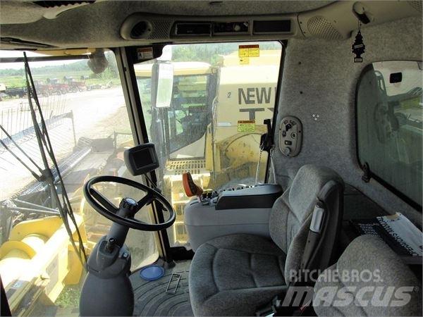 New Holland CX860 Mähdrescher