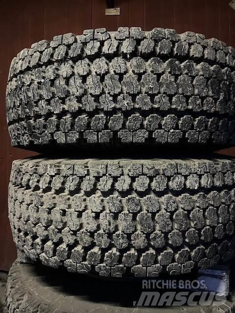  26.5X25 SNÖHJUL Reifen