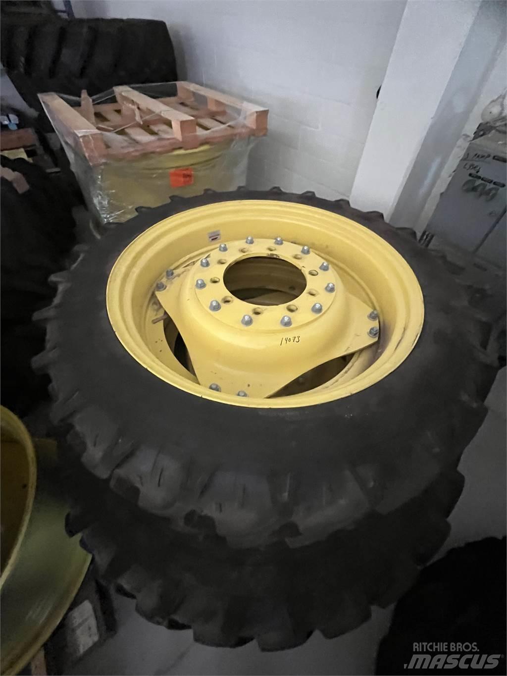  300/95X52 270/95X36 Reifen