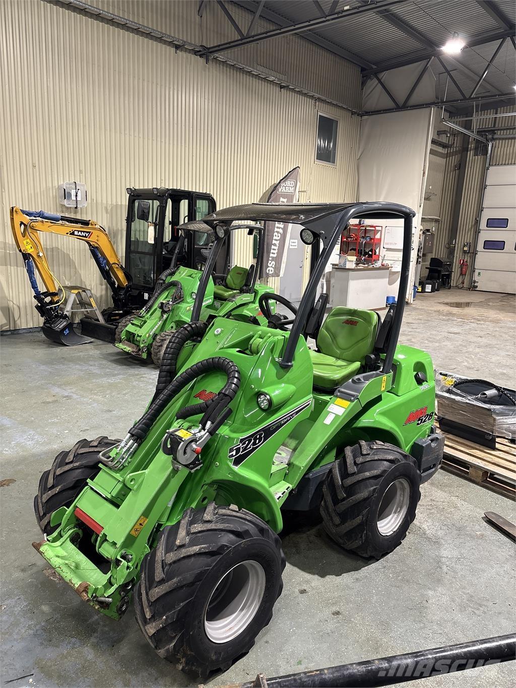 Avant 528 Kompaktlader