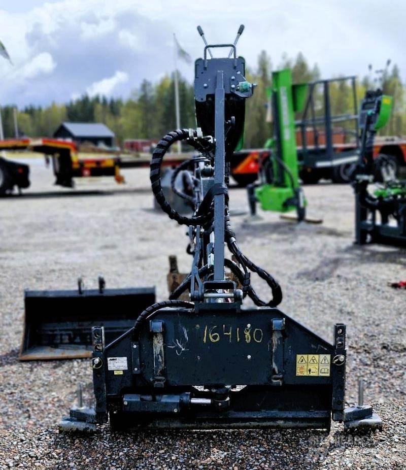 Avant Grävaggregat 210 Kompaktlader