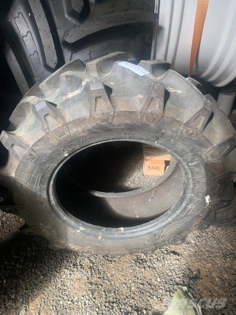  Däck Pirelli 320/70R20 Reifen