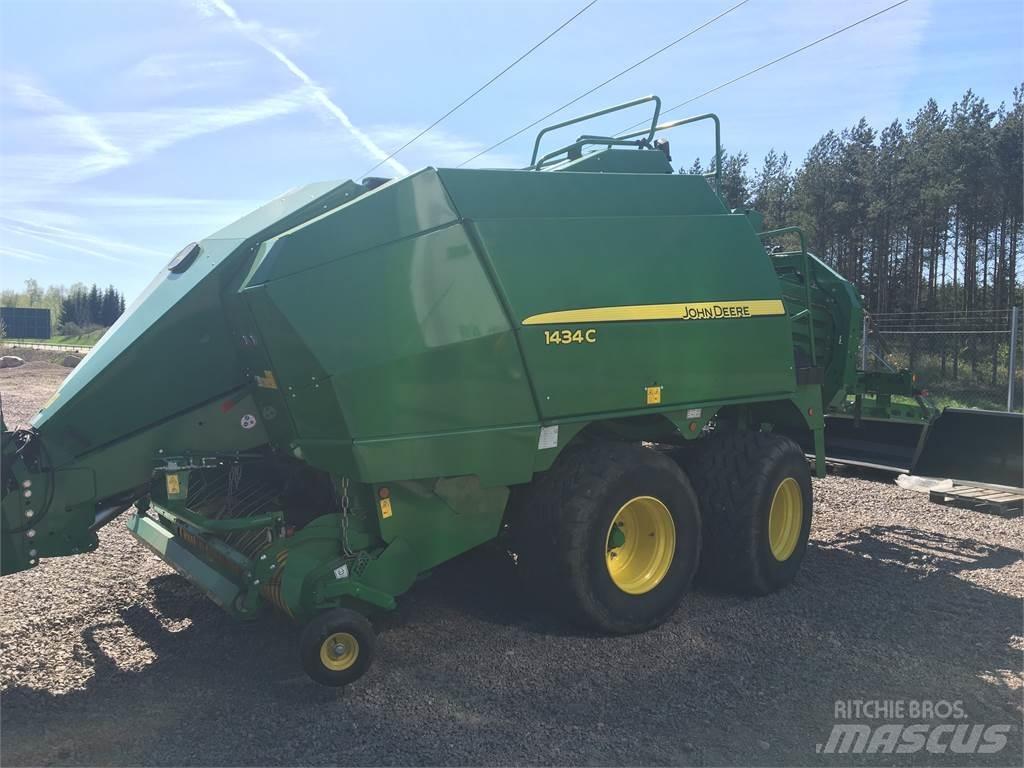 John Deere 1434 Rundballenpressen