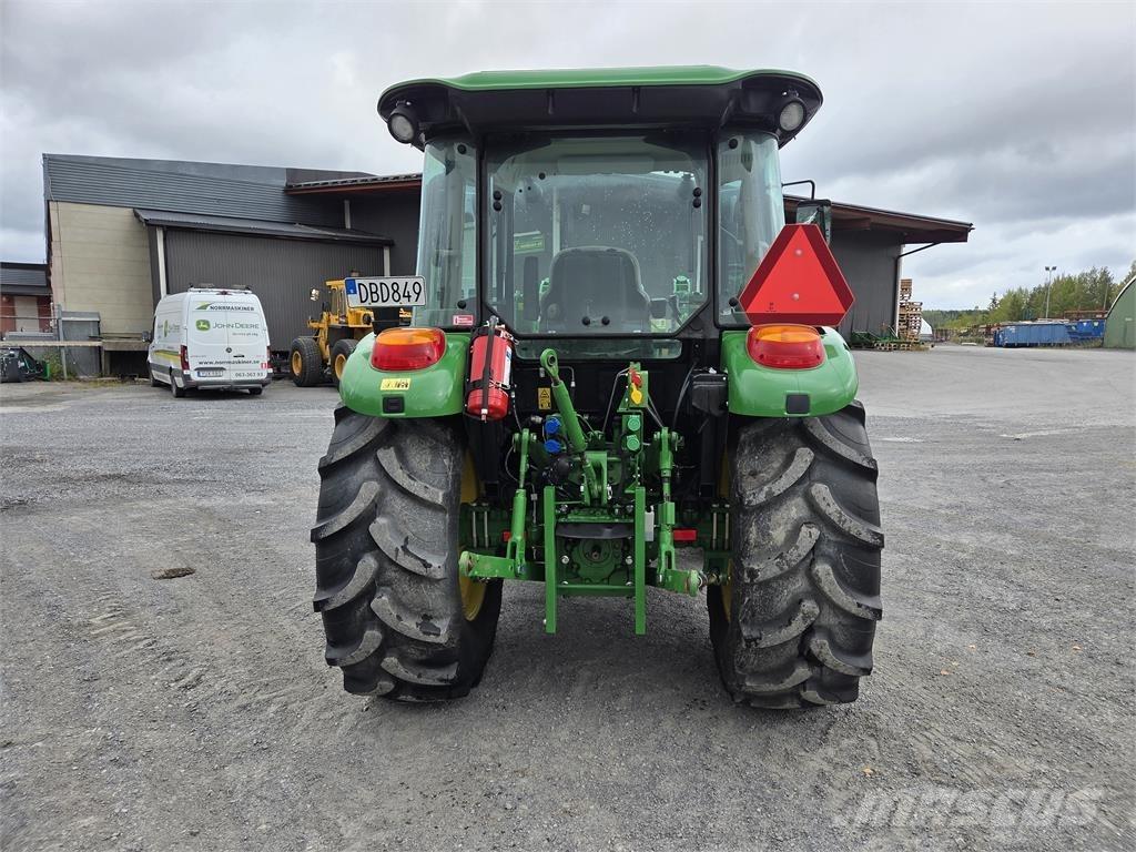 John Deere 5075E Traktoren