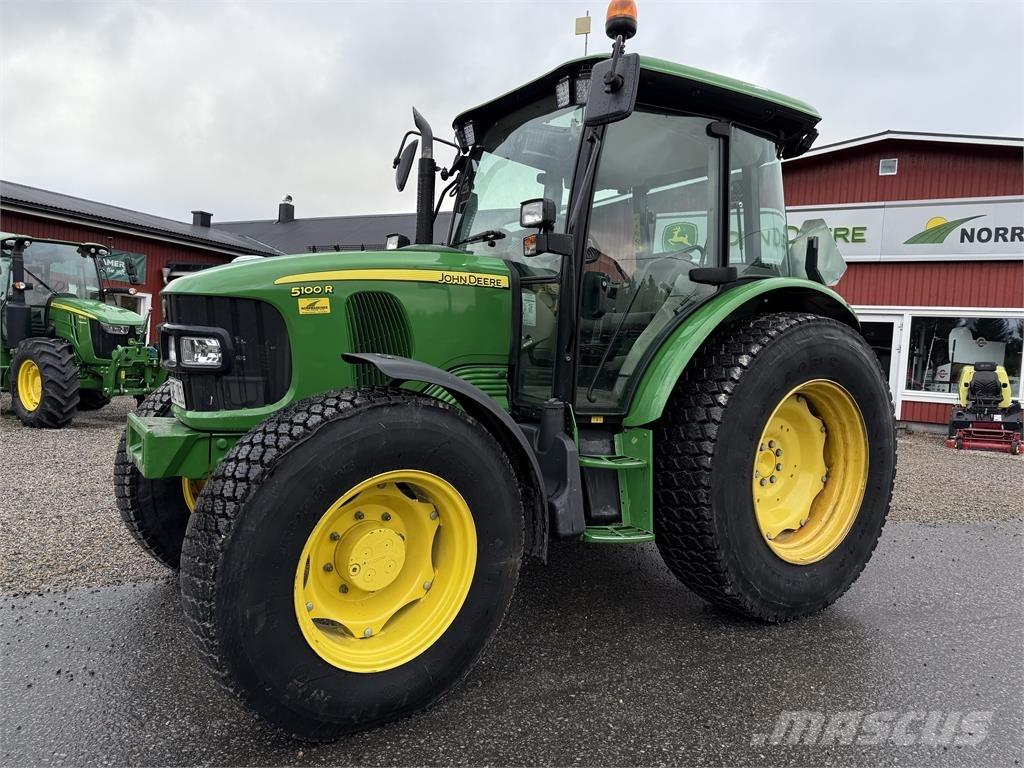 John Deere 5100R Traktoren