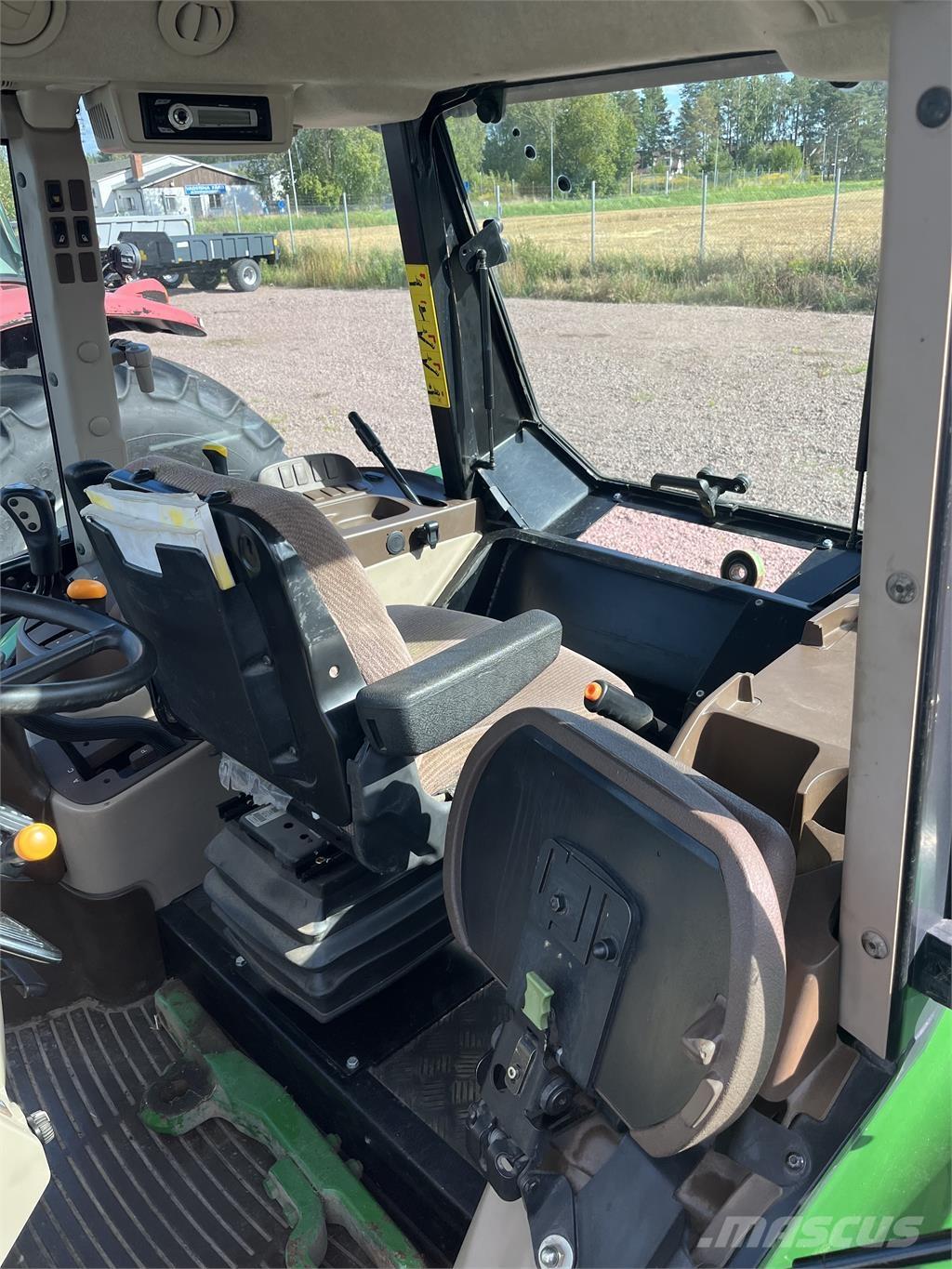 John Deere 5620 Traktoren