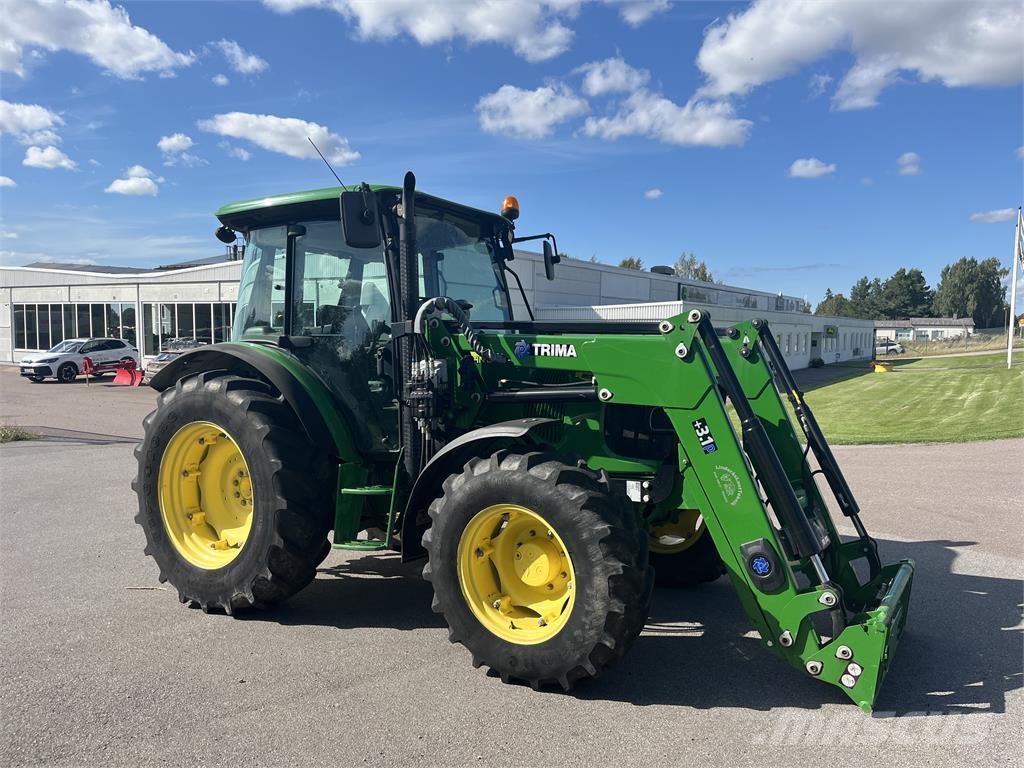 John Deere 5620 Traktoren