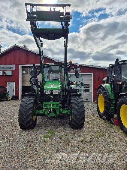 John Deere 6090M Traktoren