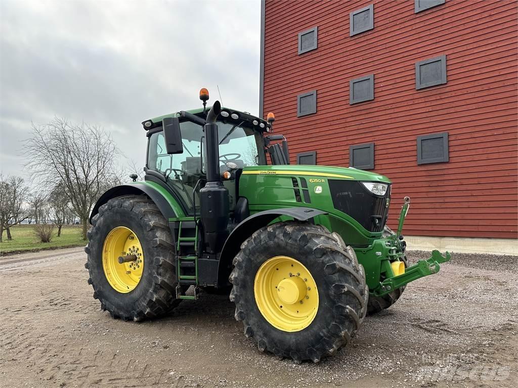 John Deere 6250R Traktoren