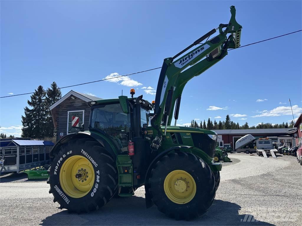 John Deere 6R 215 Traktoren