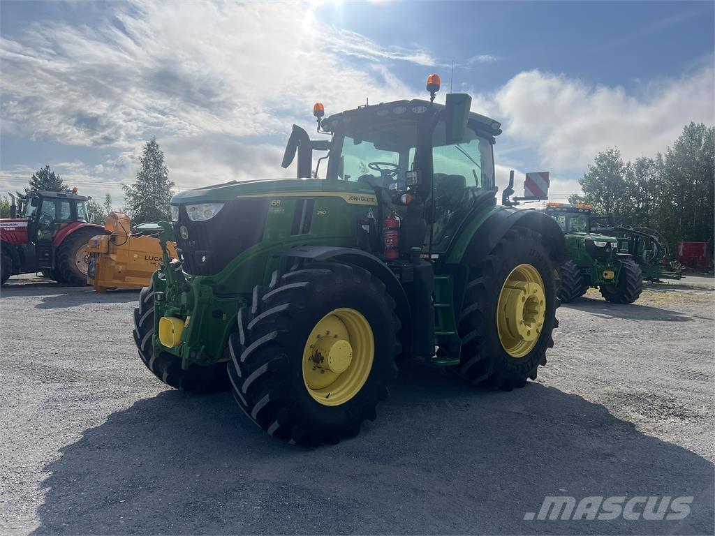 John Deere 6R 250 Traktoren