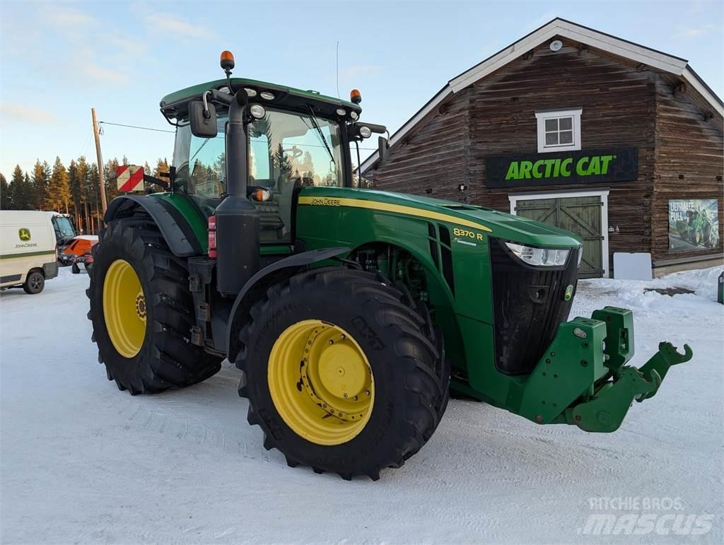John Deere 8370R Traktoren