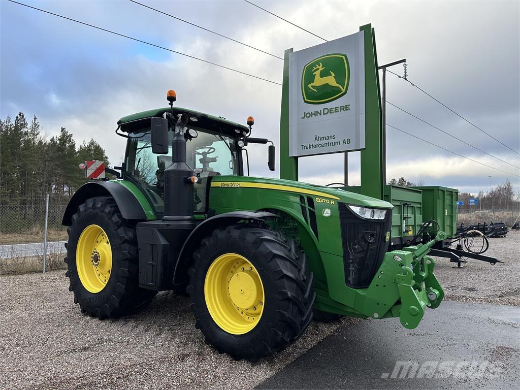 John Deere 8370R Traktoren