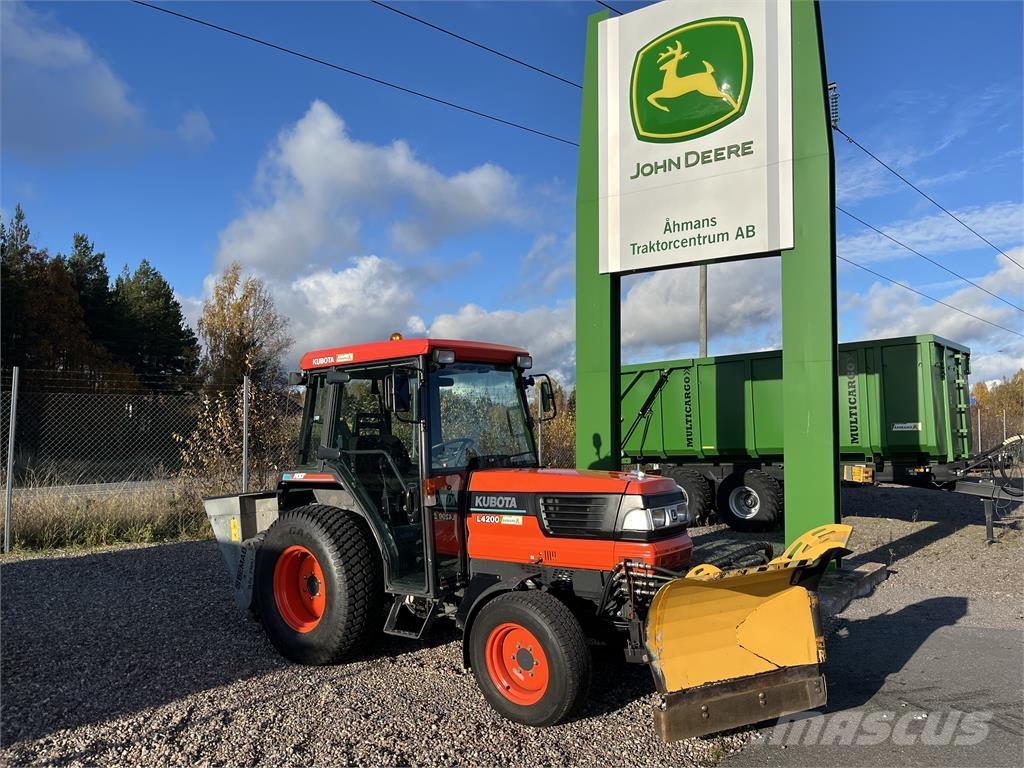 Kubota L4200 Sonstige Kommunalmaschinen