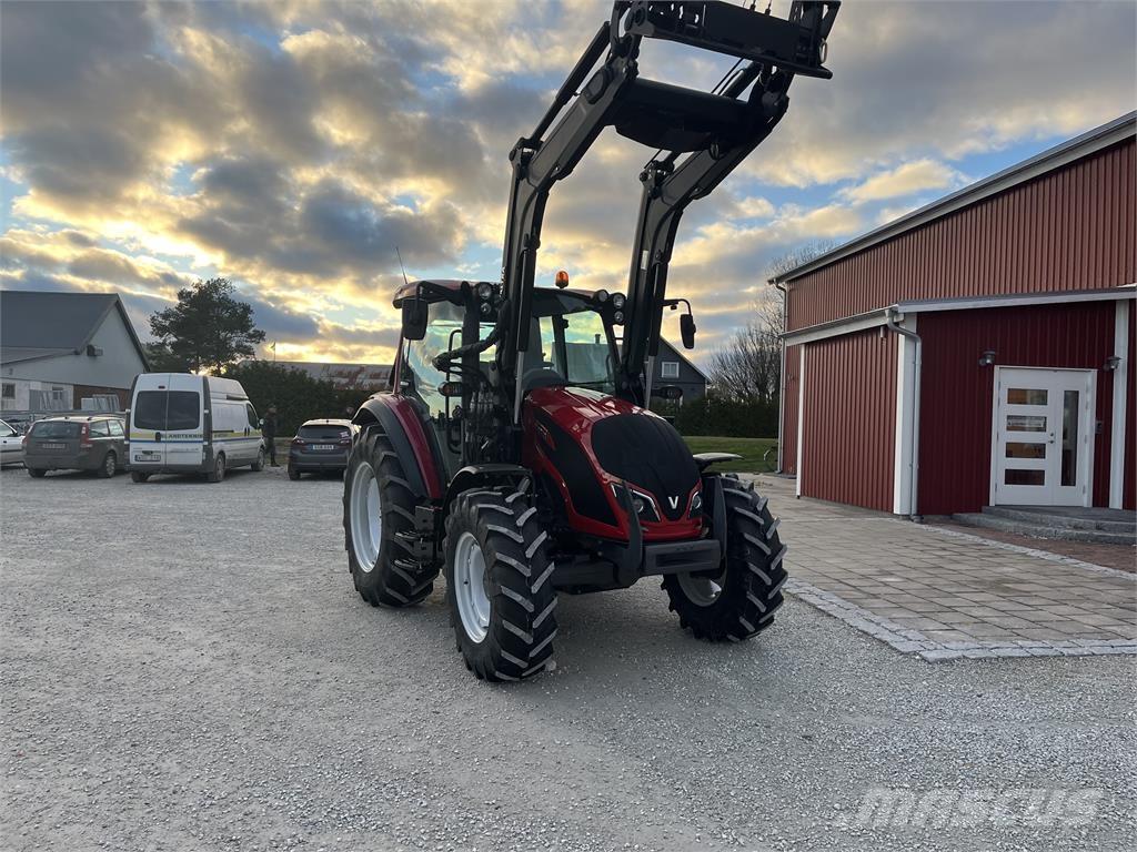 Valtra A 84 Traktoren