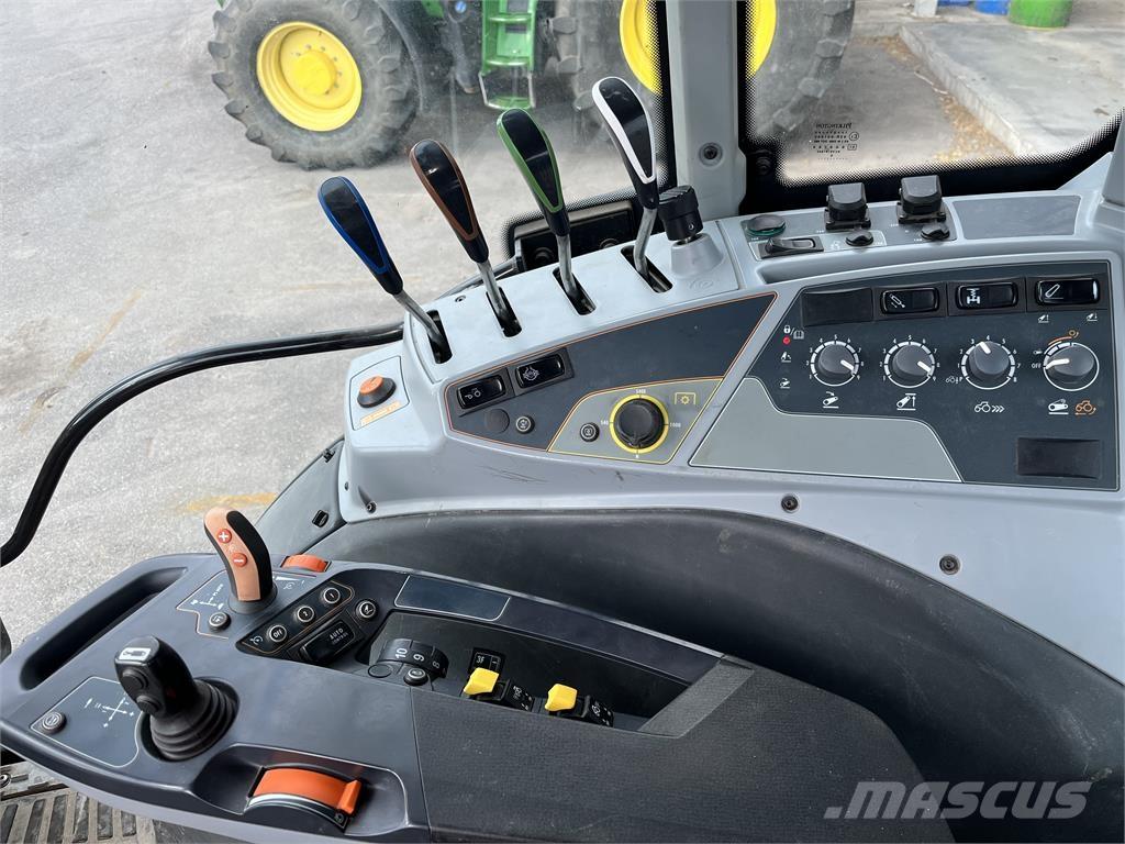 Valtra N174 Traktoren