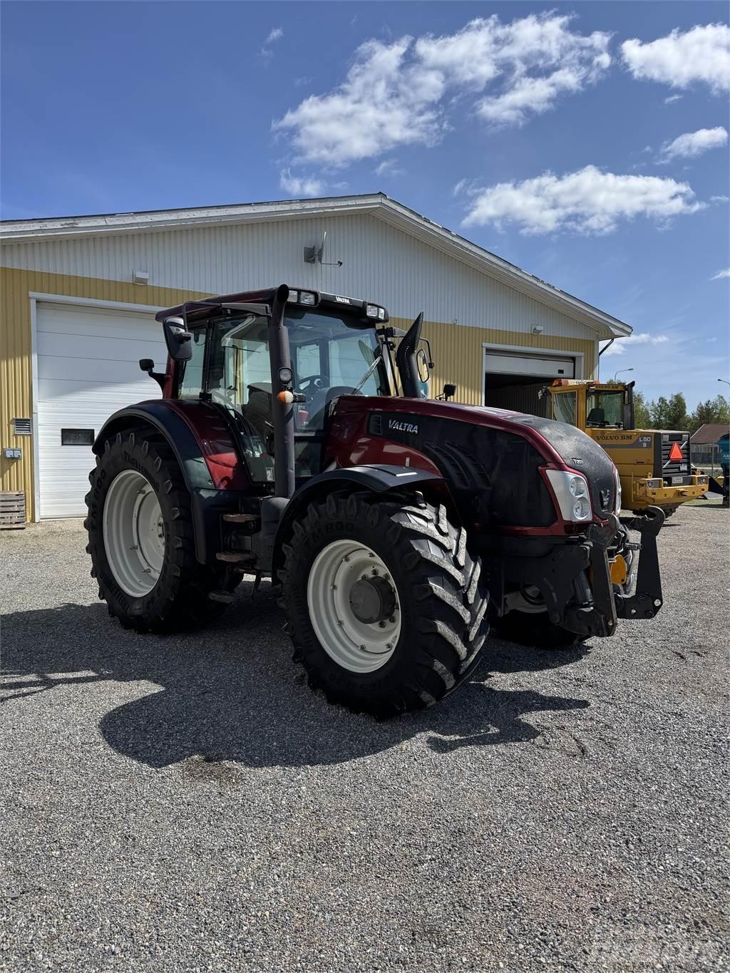 Valtra T203 Direct Traktoren