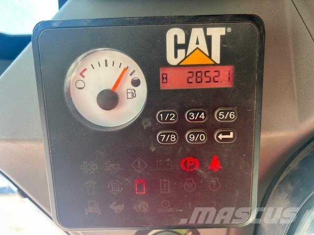 CAT 236D Reifen