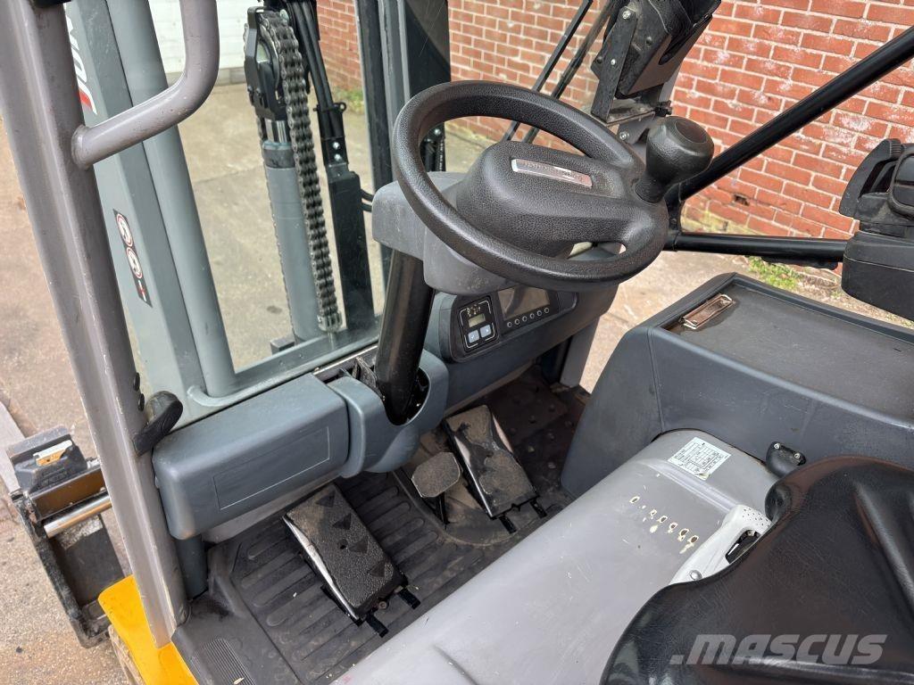 Jungheinrich EFG 216k Elektrostapler