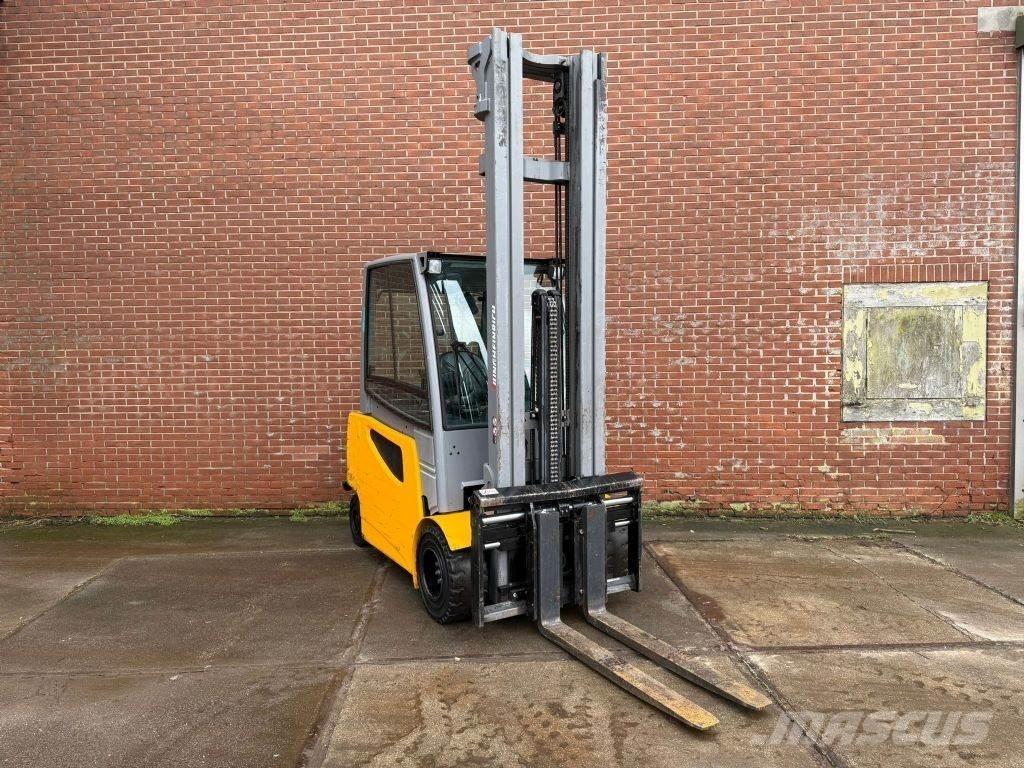 Jungheinrich EFG430 Elektrostapler