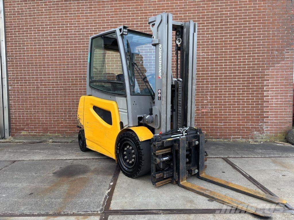Jungheinrich EFG535K Elektrostapler