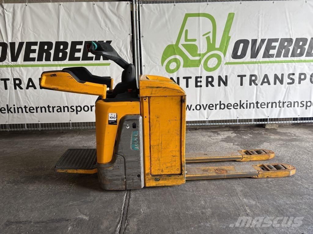 Jungheinrich ERE 225 Selbstfahrstapler