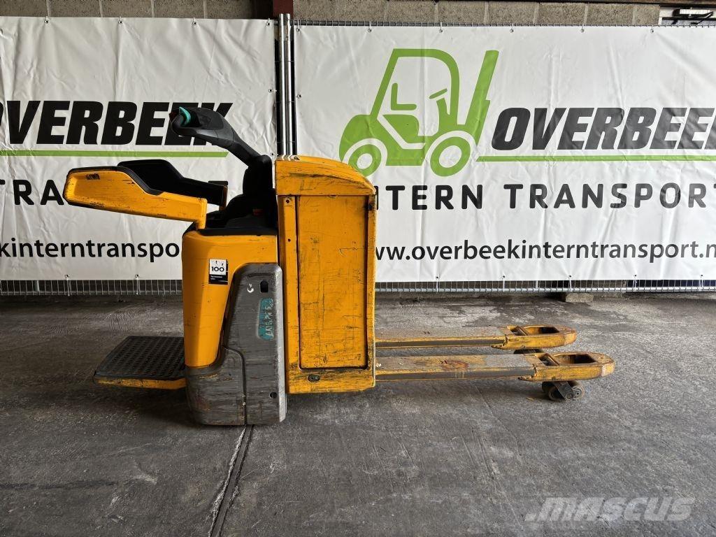 Jungheinrich ERE 225 Selbstfahrstapler