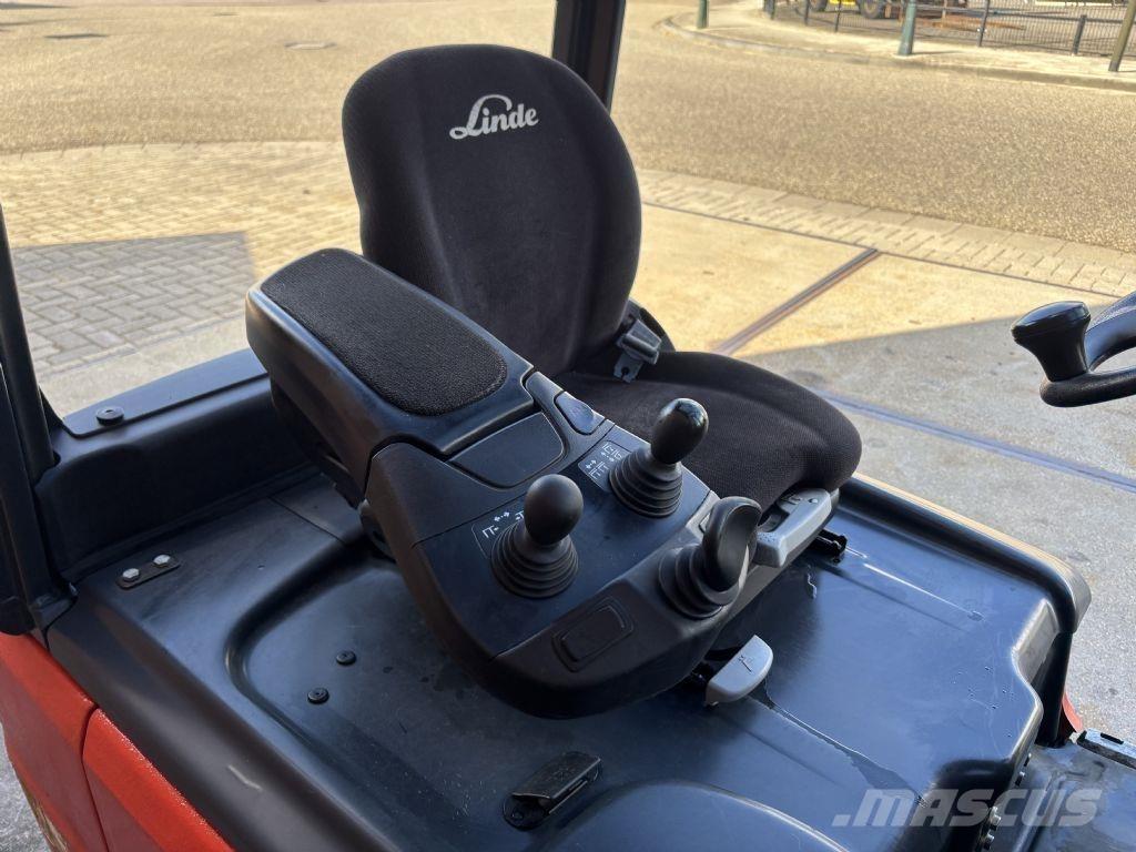 Linde E18L-02 Elektrostapler