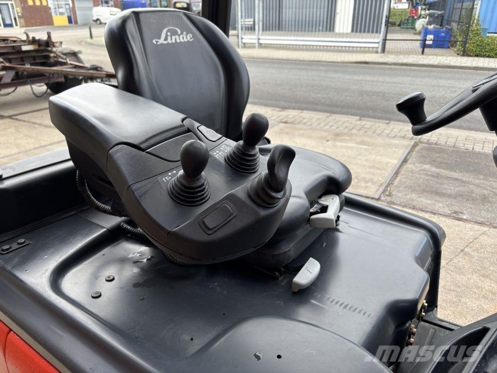 Linde E18PH-02 Elektrostapler