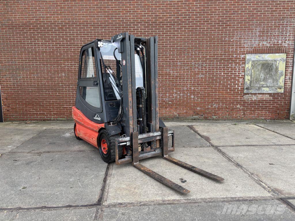 Linde E25 / 02 Elektrostapler