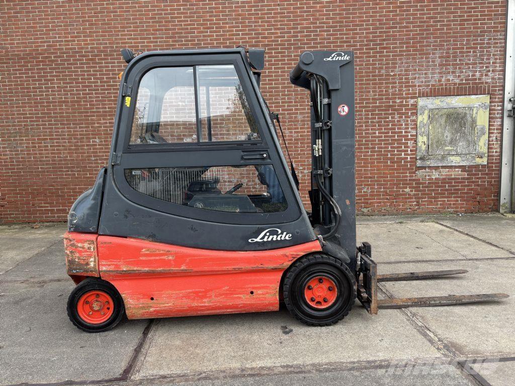 Linde E25 / 02 Elektrostapler