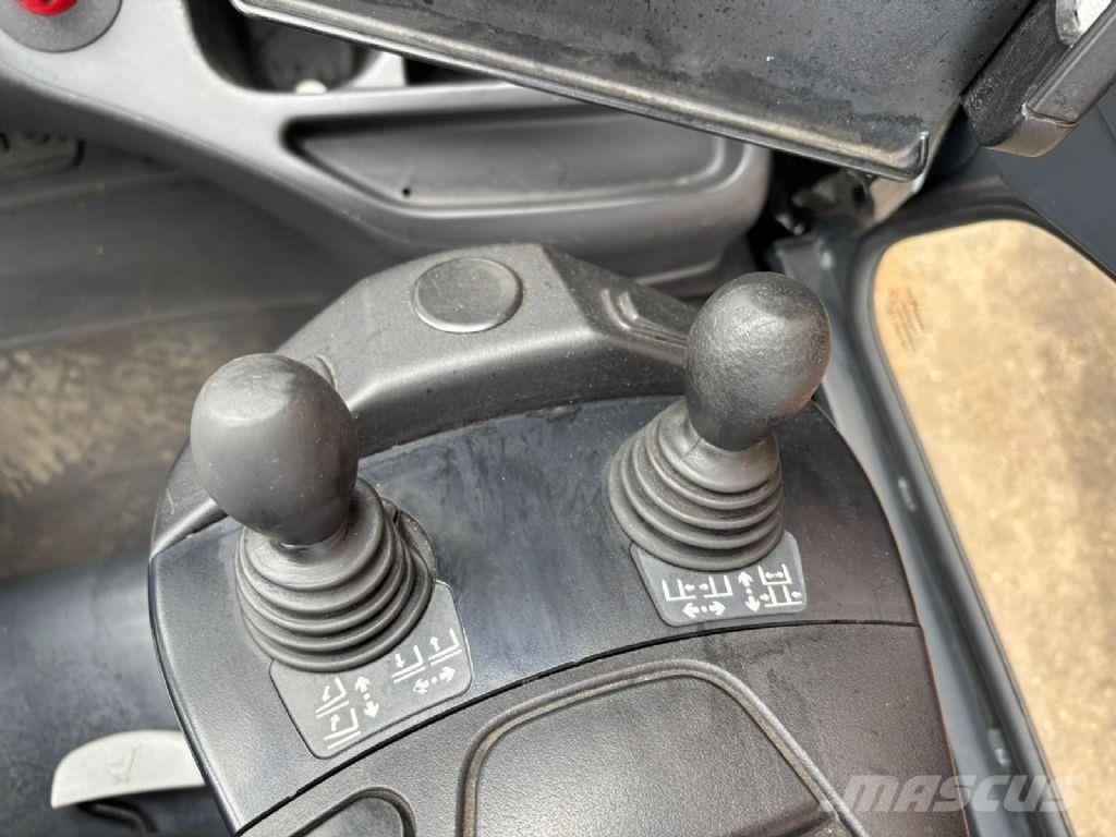 Linde E25HL-01/600 Elektrostapler