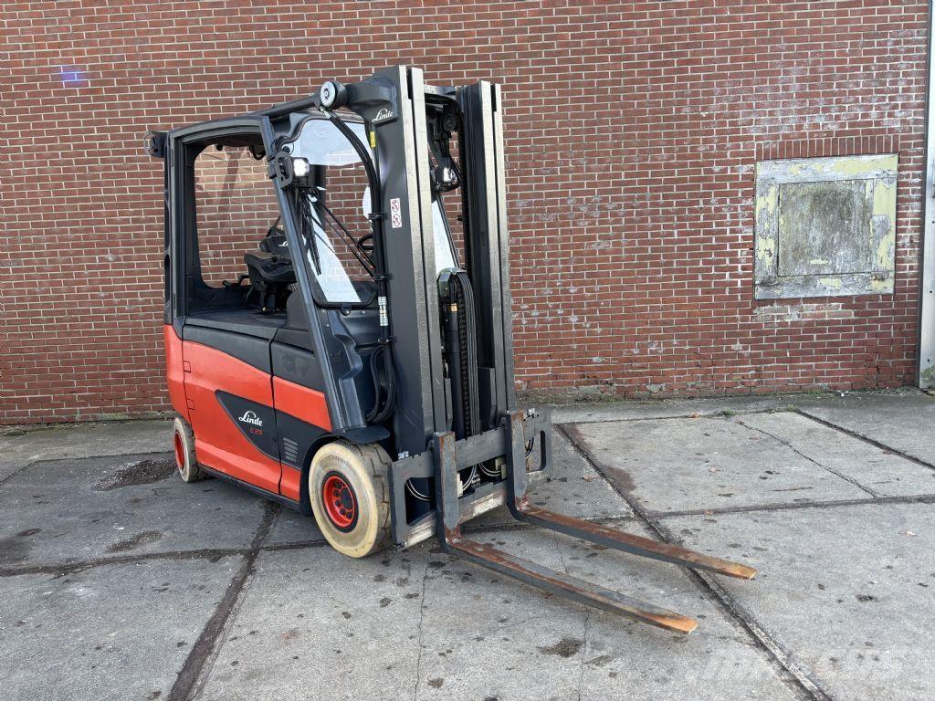 Linde E25HL-01/600 Elektrostapler