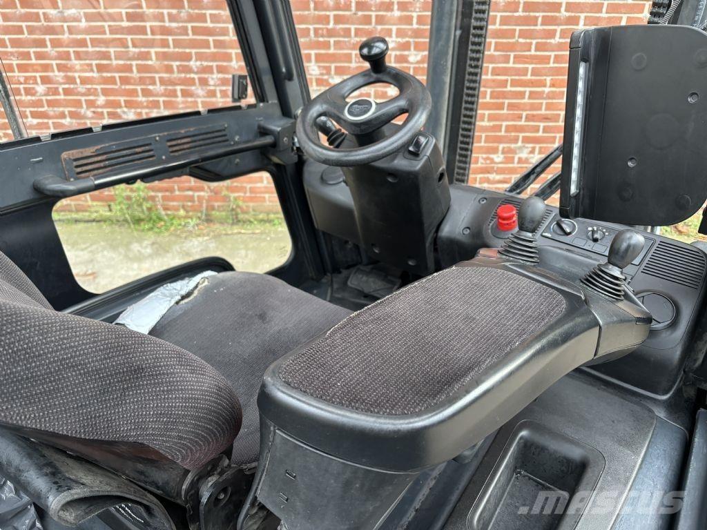 Linde E25L-01 Elektrostapler