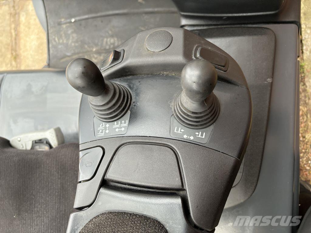 Linde E25L-01 Elektrostapler