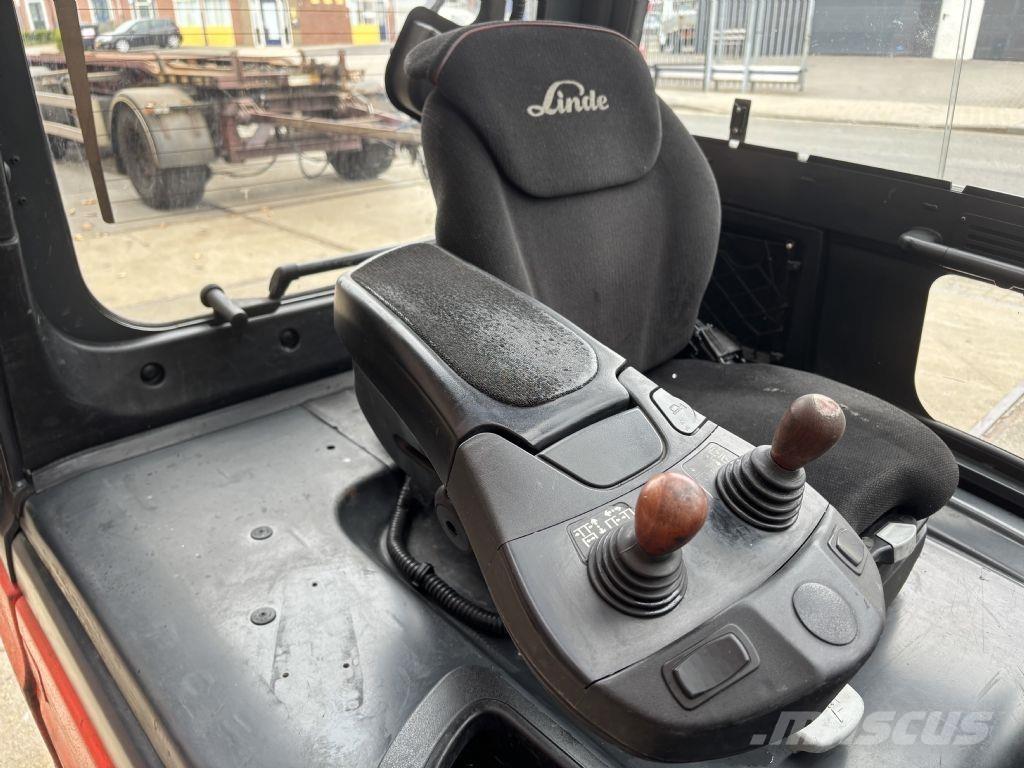 Linde E25L-01 Elektrostapler
