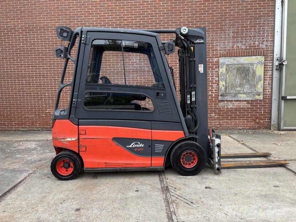 Linde E25L-01 Elektrostapler