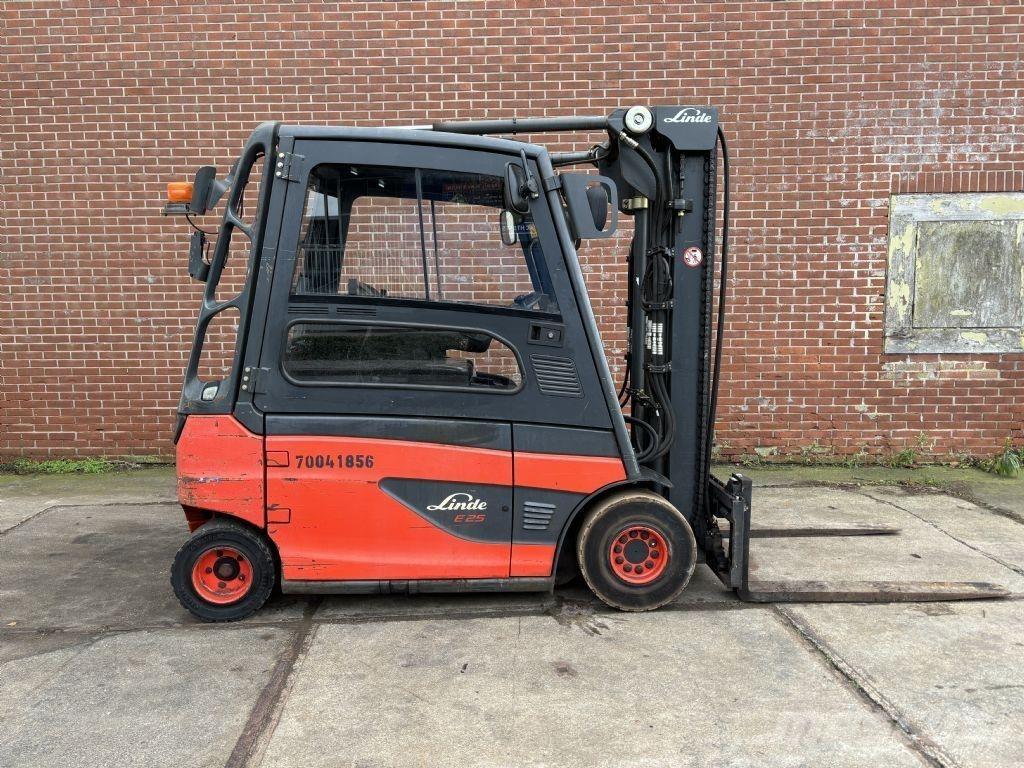 Linde E25L-01 Elektrostapler
