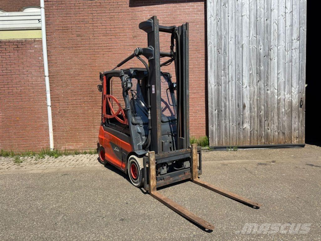 Linde E30-01 Elektrostapler