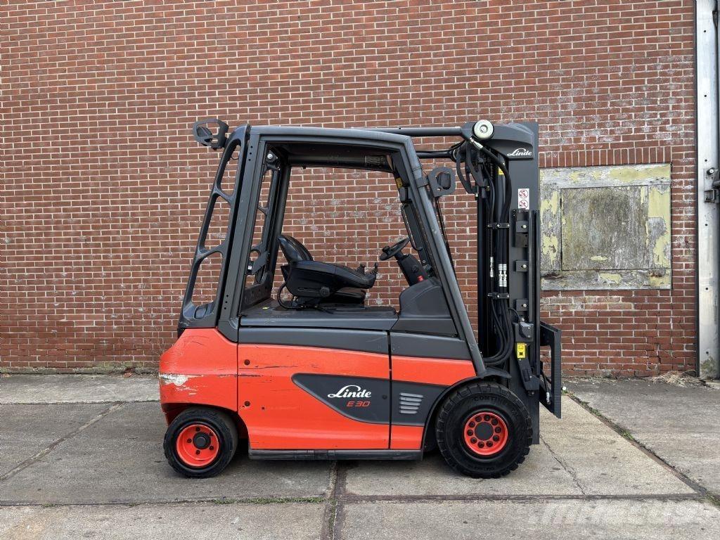 Linde E30-01 Elektrostapler