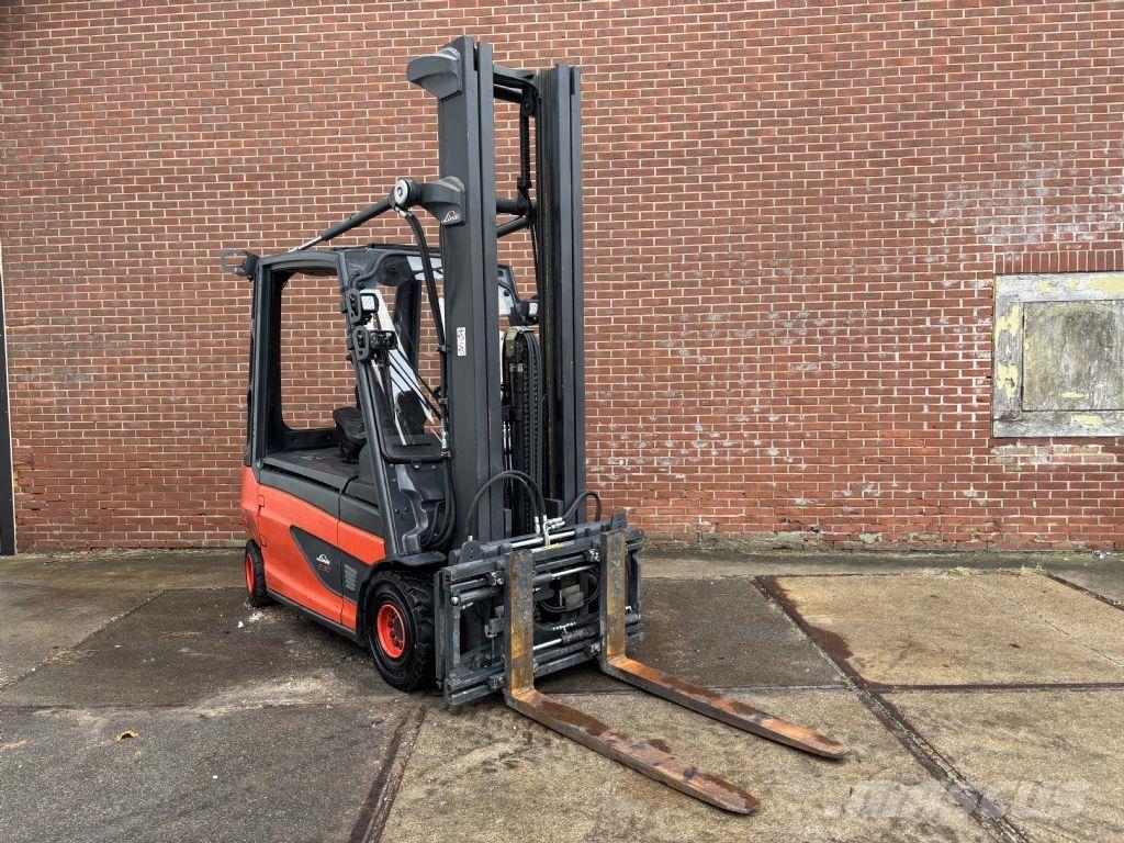 Linde E30L-01 Elektrostapler
