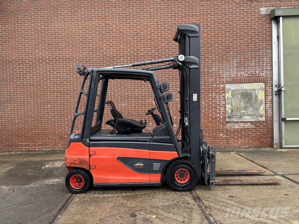 Linde E30L-01 Elektrostapler