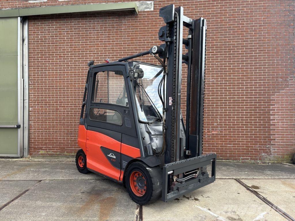 Linde E50HL-01/600 Elektrostapler